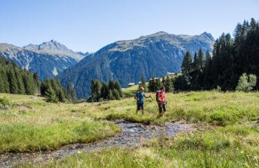 Offers Easter offers Schruns - Tschagguns. Map. Categories. Active holiday. 79. Walking holidays. 72. Family holiday. 48. Summer packages. 47. Short breaks. Easter offers Offers and All-inclusive prices Schruns - bergfex